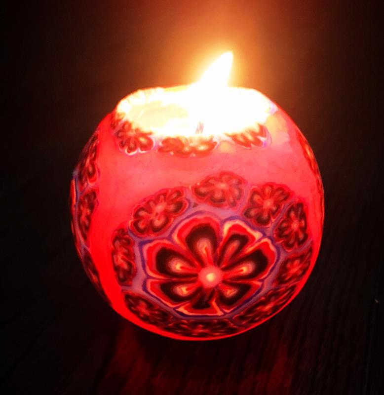 Blushbeam White Flower Candle Ball – Decorative Artisan Candle - Blushbeam.co.uk
